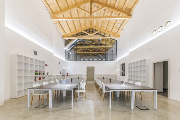 BIBLIOTECA E SALE STUDIO
