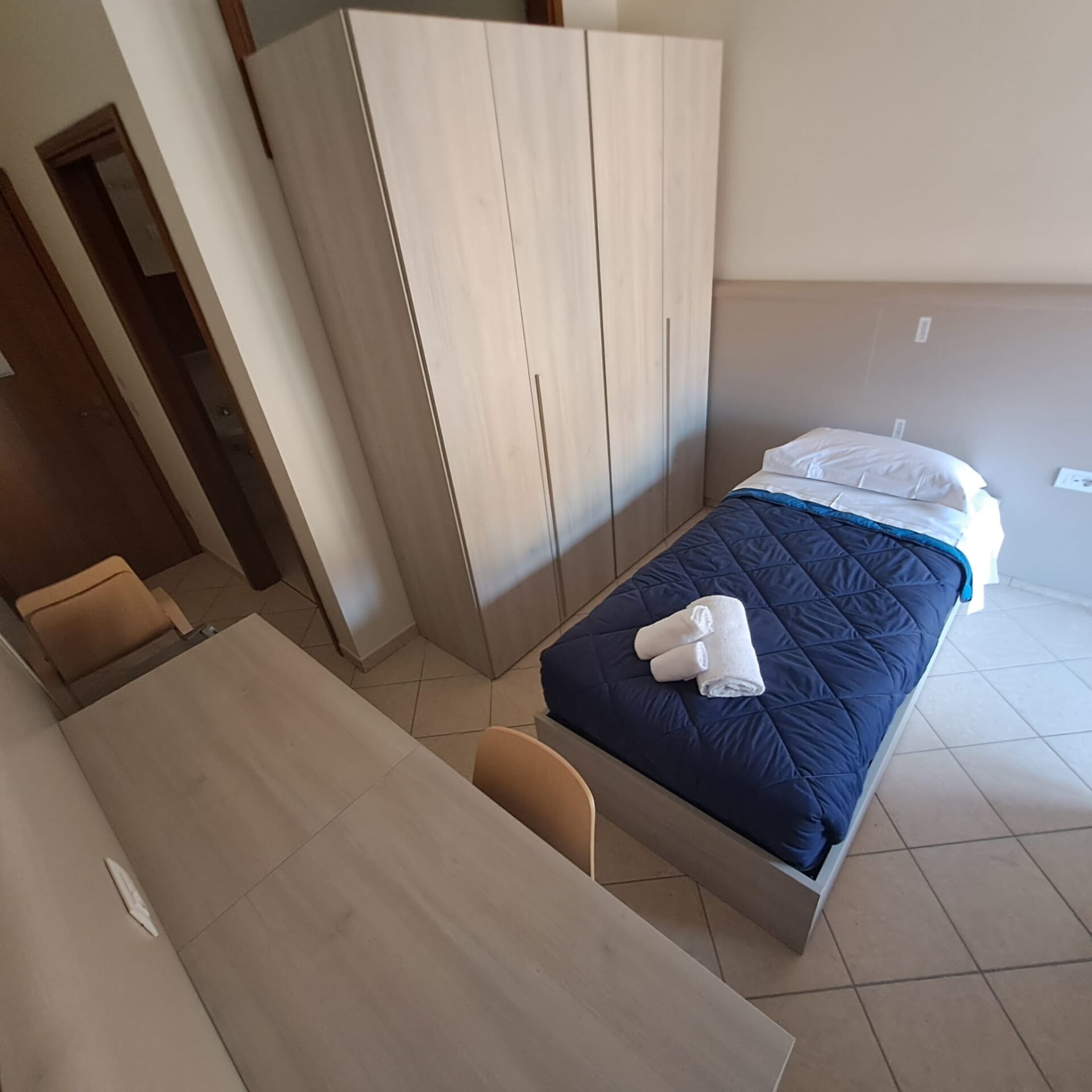 SINGLE ROOM WITH ITS OWN BATHROOMRoom assignment completed