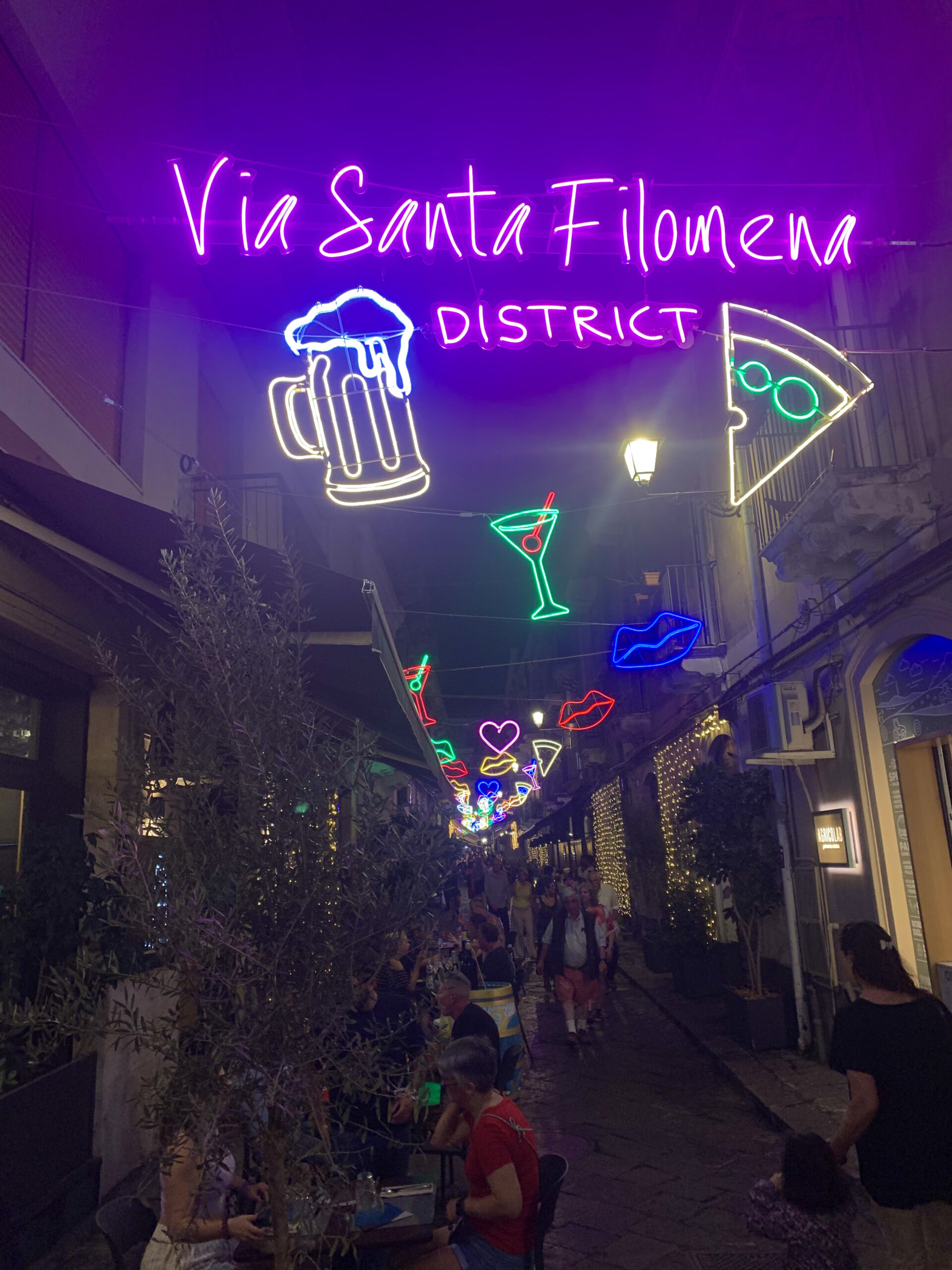 Catania per studenti tra storia, cultura e scoperte (guida essenziale)