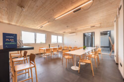 LISEZ LE GUIDE DES SERVICES