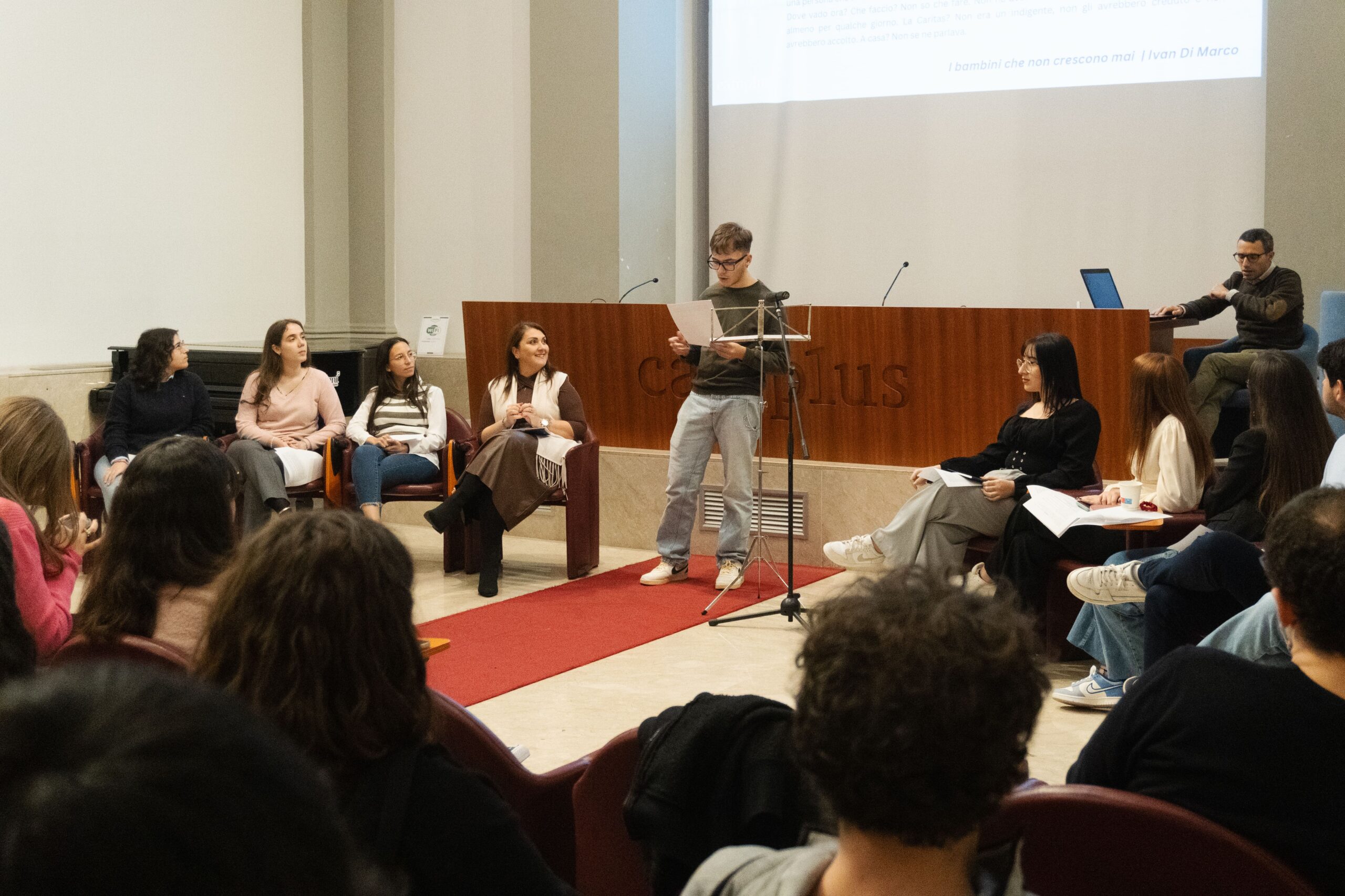 Corso di scrittura con la Mindfulness: “Ricordo Me” al Camplus Catania
